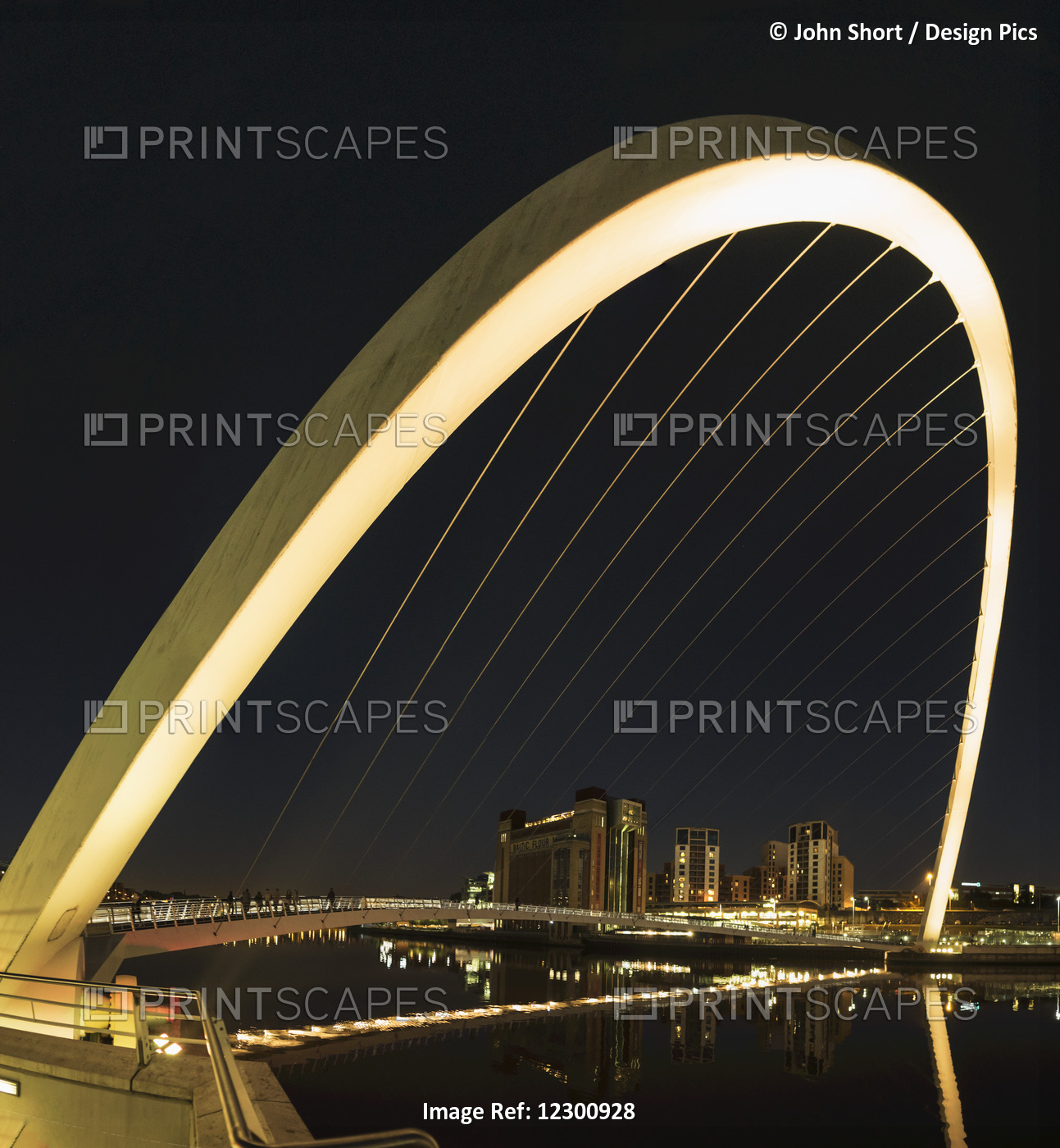 Gateshead Millennium Bridge At Nighttime; Gateshead, Tyne And Wear, England